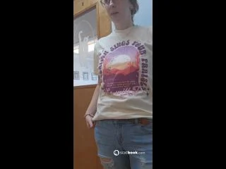 Princess Baby Luna – Panty Pee screenshot 5