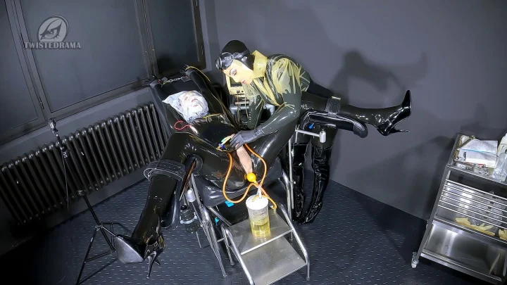 Lucie Arztin – Piss Perversions