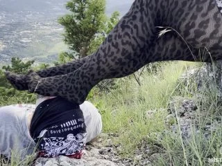 Mistress Legs – Pantyhose Foot Worship And Foot Gagging Outdoor screenshot 3