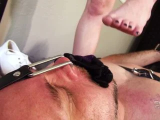 Bratty Foot Girls – The Cruelest Foot Smelling – Jason Ninja And Luna screenshot 7