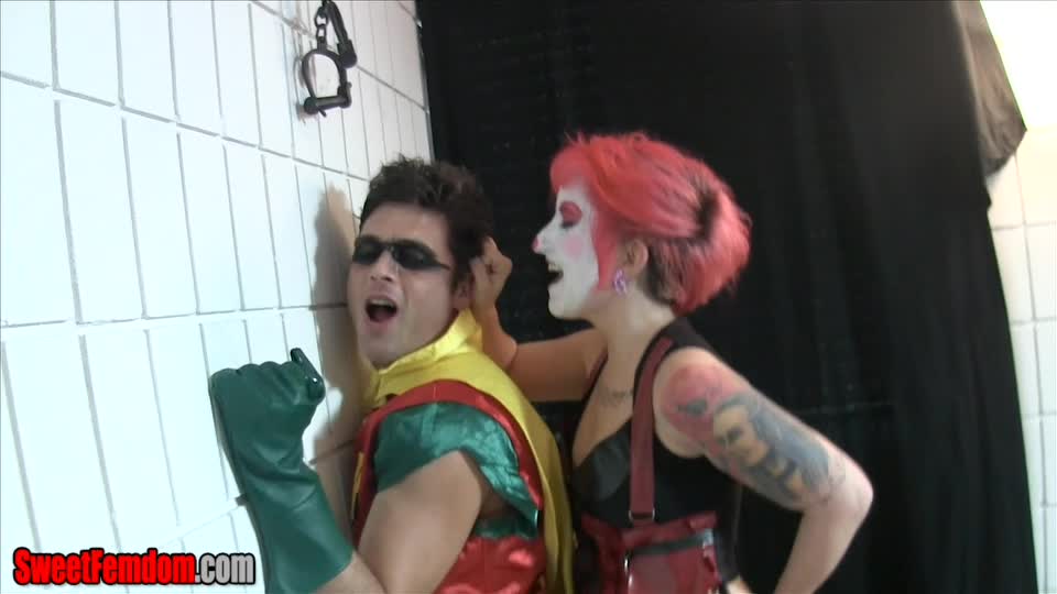 She Owns Your Manhood – Harley Quinn Butt Fucks Robin