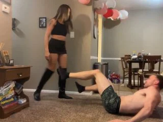 Goddess Ellen – Mixed Wrestling Ballbusting screenshot 2