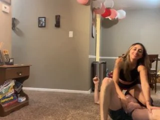 Goddess Ellen – Mixed Wrestling Ballbusting screenshot 3