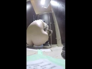 Night Club Toilet 4 screenshot 5