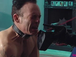 Date With A Dominatrix – Part 1 screenshot 5