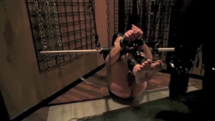 Danish Femdom – Suspencion Slaveplay