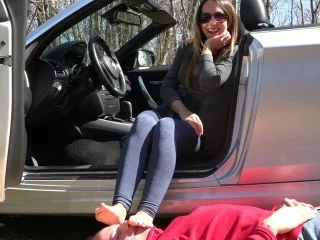 Lady Anja – Fussabtreter Mitten In Die Fresse screenshot 3