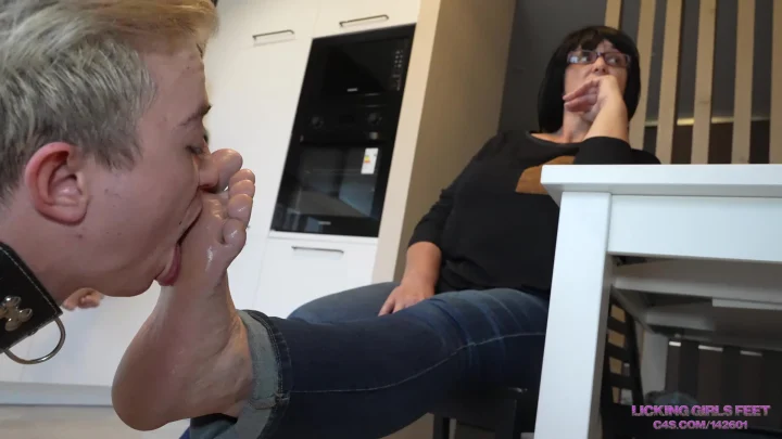 ANGELA – LORA And SALMA – Show Us How Much You Love Our Feet Loser