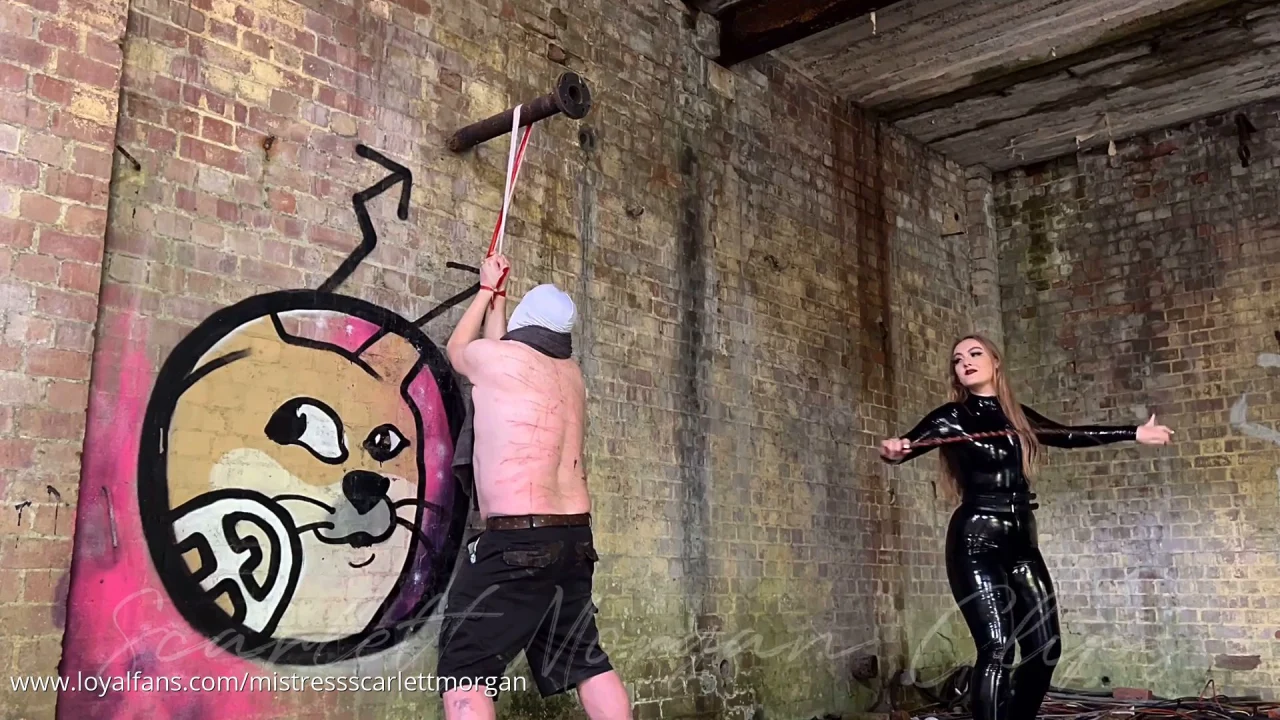 Mistress Scarlett Morgan – 100 Lashes For The Loser