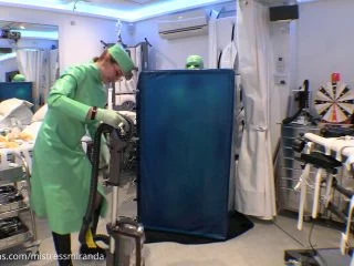 Miss Miranda – From London With Glove 1 screenshot 2