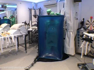 Miss Miranda – From London With Glove 1 screenshot 5