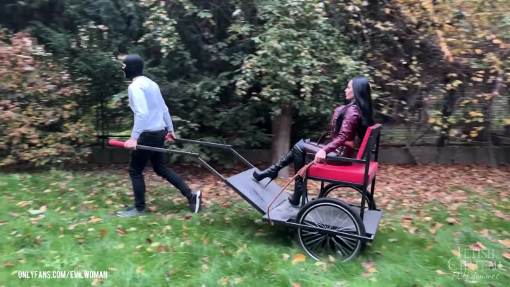 Carriage Riding For Queen Evilwoman
