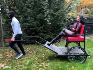 Carriage Riding For Queen Evilwoman screenshot 3