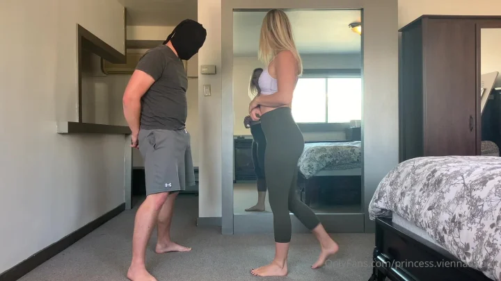 Princess Viennas Vault – If You Try To Creep On A Princess She Will Kick You In The Balls